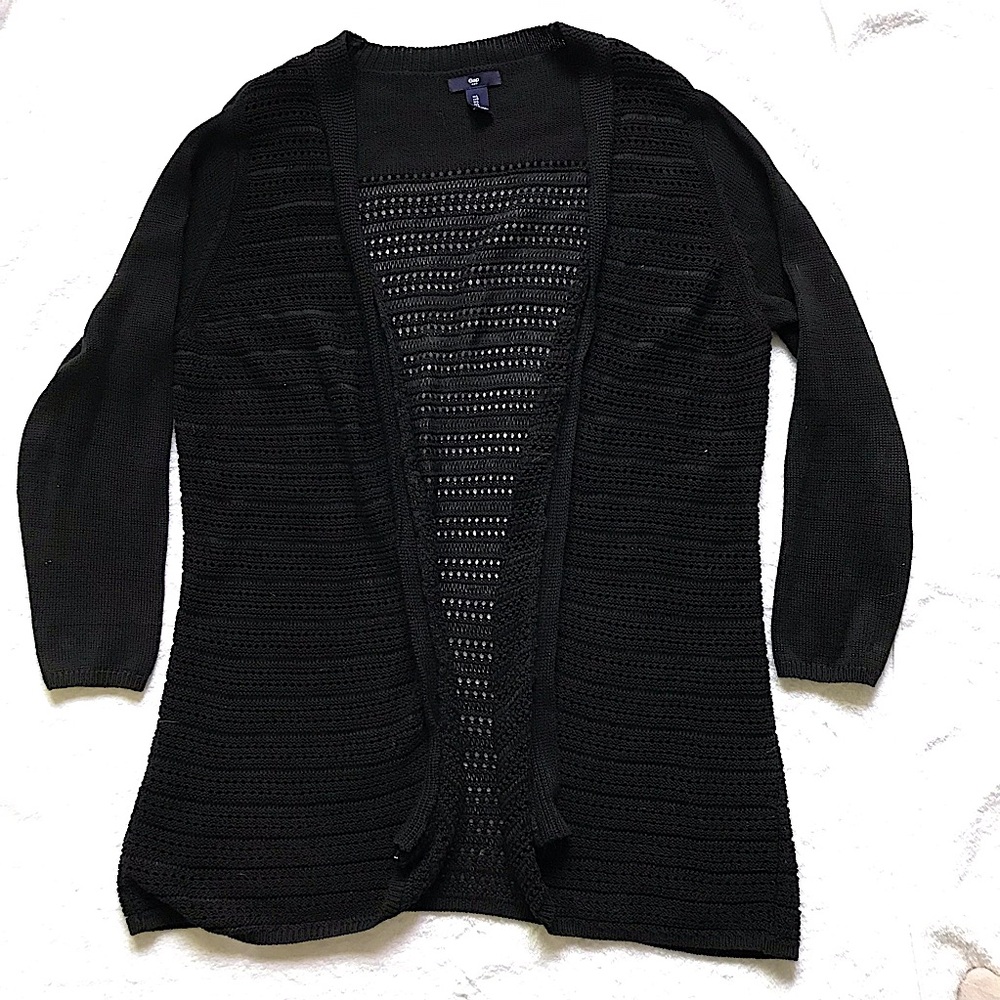 Gap black knit crochet cardigan with 3/4 sleeves.